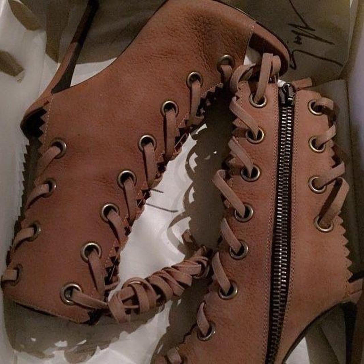 GIUSEPPE ZANOTTI | EU 40