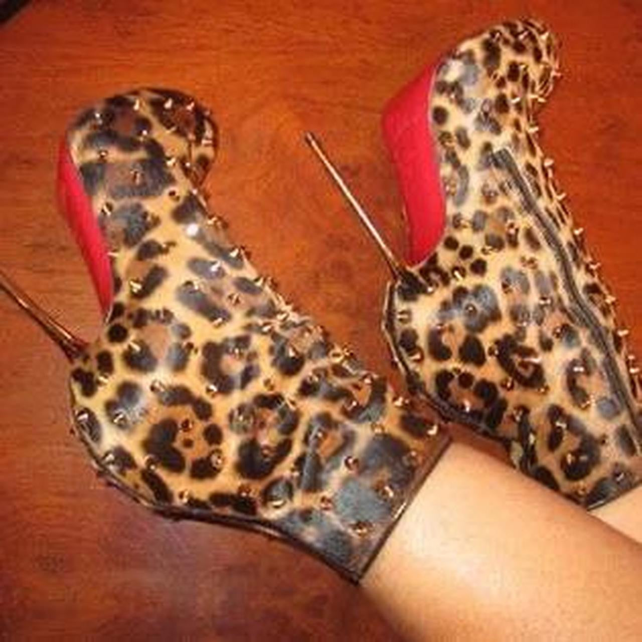 CHRISTIAN LOUBOUTIN 2011 | EU 36